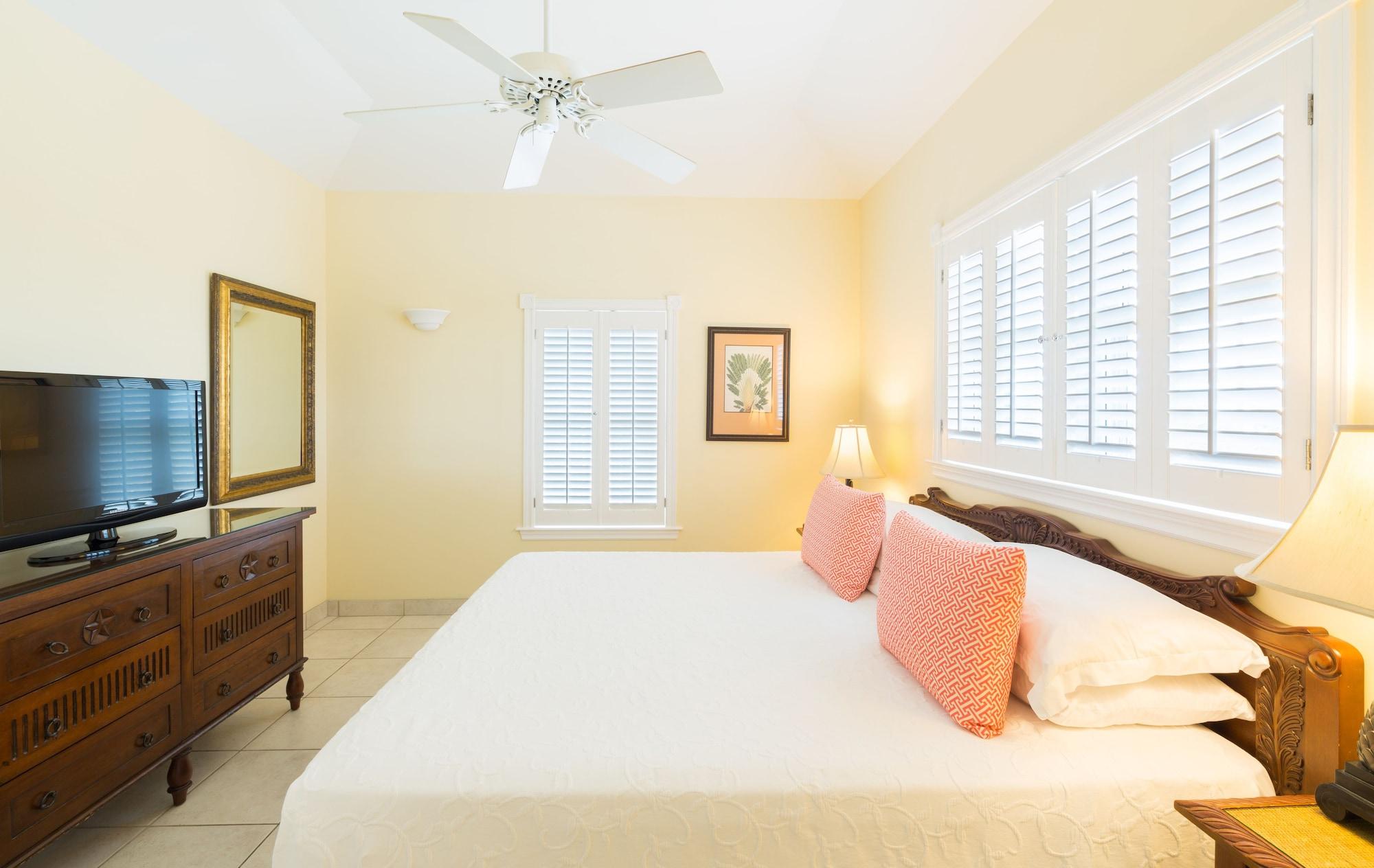Royal West Indies Grace Bay Εξωτερικό φωτογραφία
